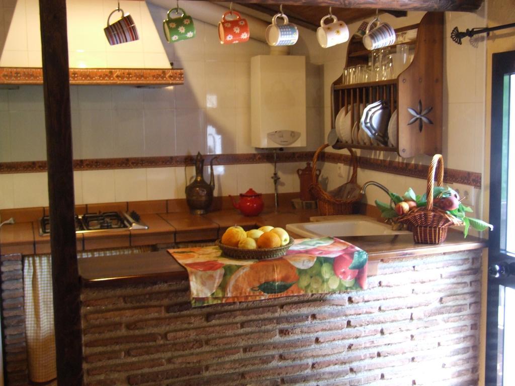 Casa La Rosa P.N. Sierra De Grazalema Guest House Benamahoma Ngoại thất bức ảnh