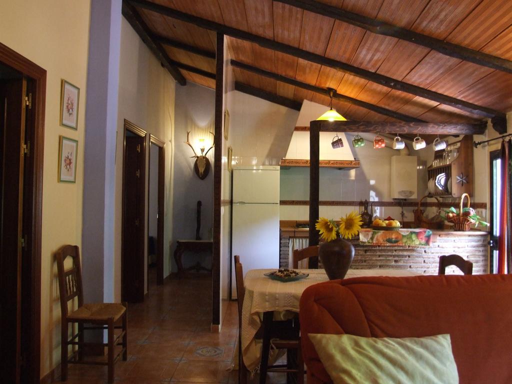 Casa La Rosa P.N. Sierra De Grazalema Guest House Benamahoma Ngoại thất bức ảnh